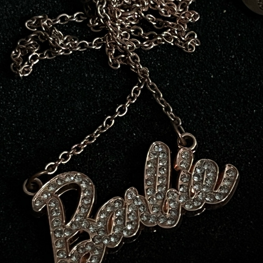 Barbie Gold Necklace Sparkling Pendant